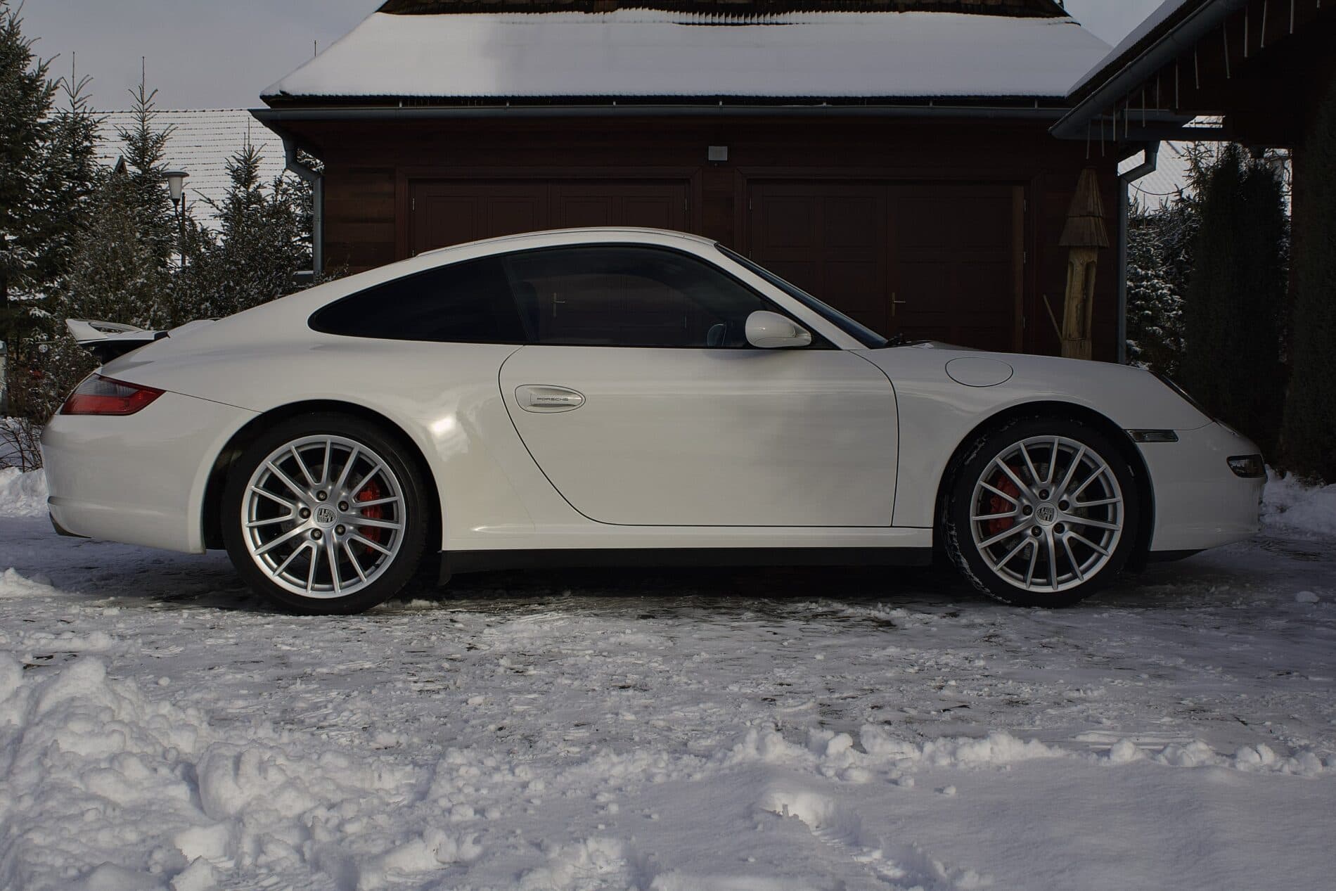 2008 Porsche 997 Carrera S, bílá kupé, 83 929 km