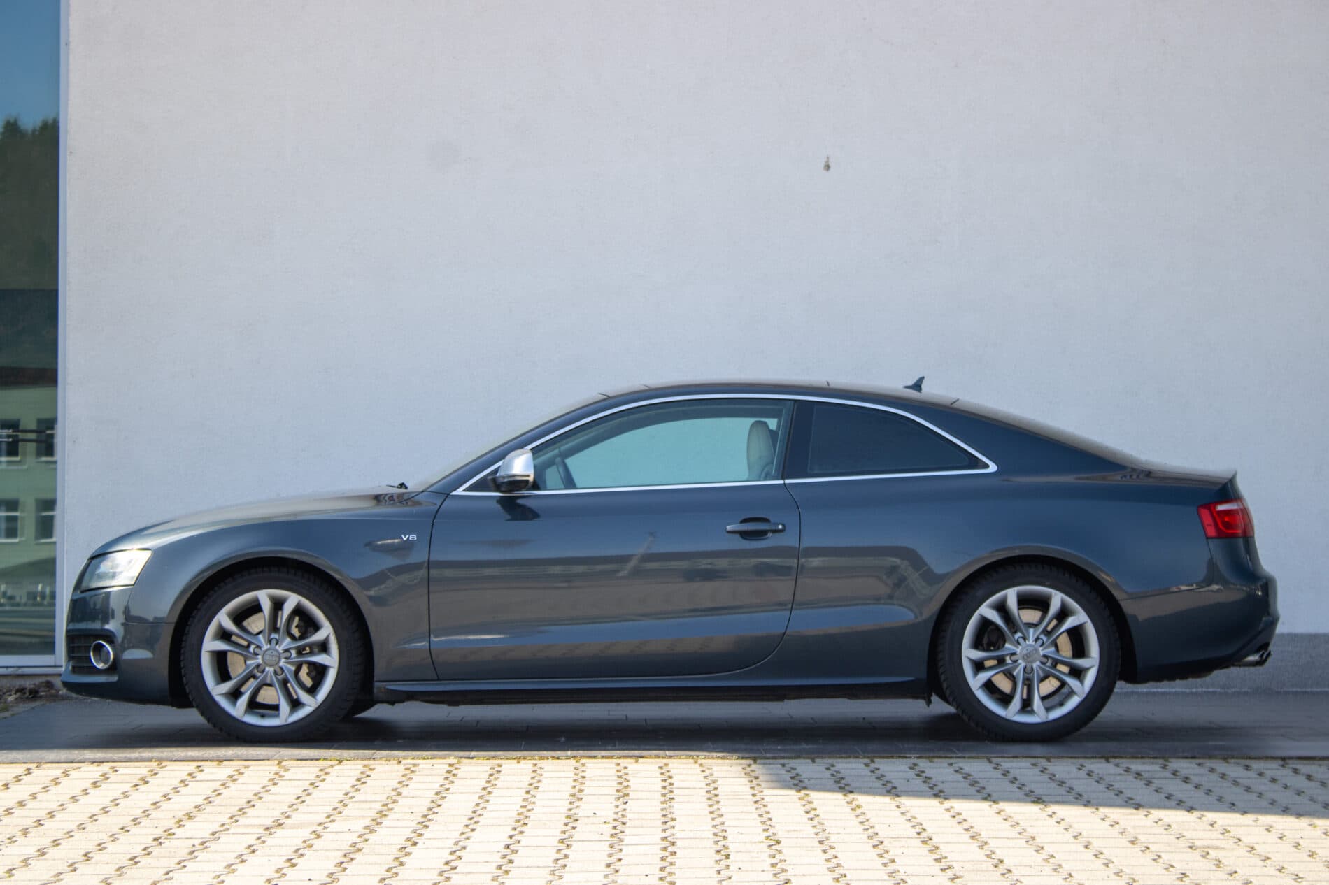 2008 AUDI S5, šedá kupé, 153 084 km