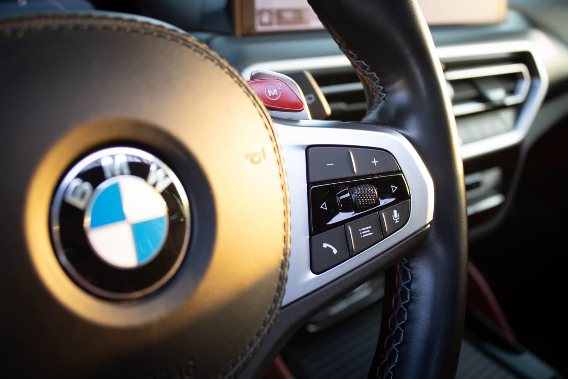 2022 BMW X3 M, šedá suv, 64 066 km