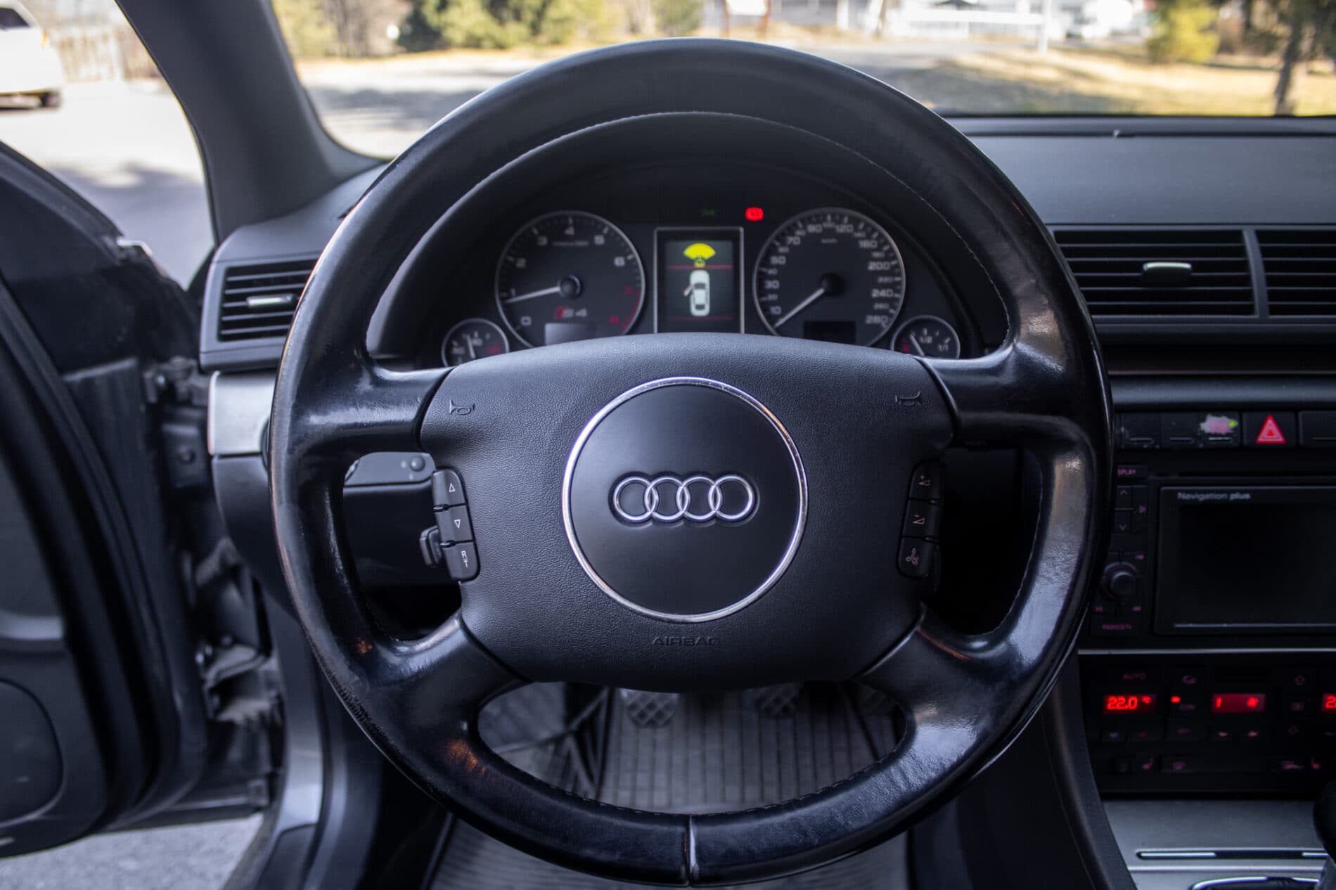 2004 AUDI S4, šedá kombi, 234 814 km