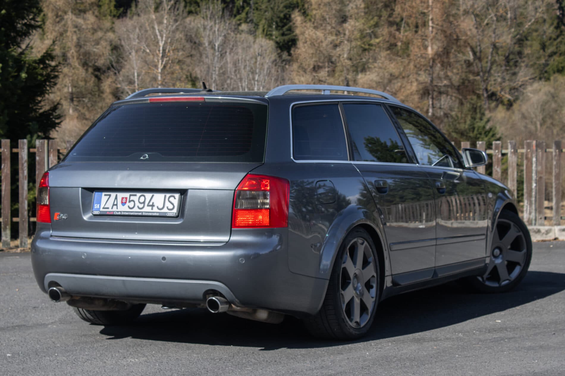 2004 AUDI S4, šedá kombi, 234 814 km
