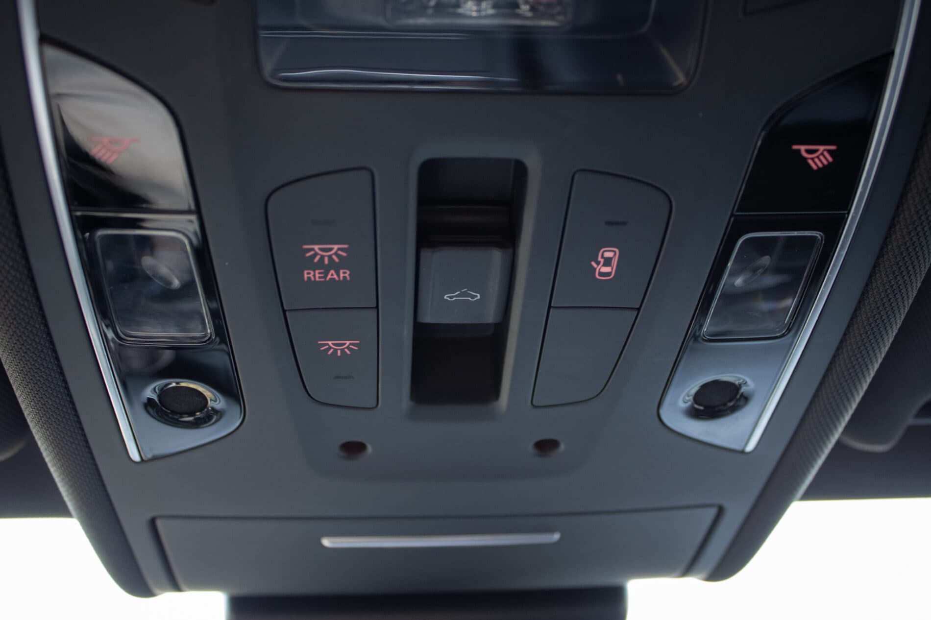 2013 AUDI S6, modrá sedan, 163 590 km