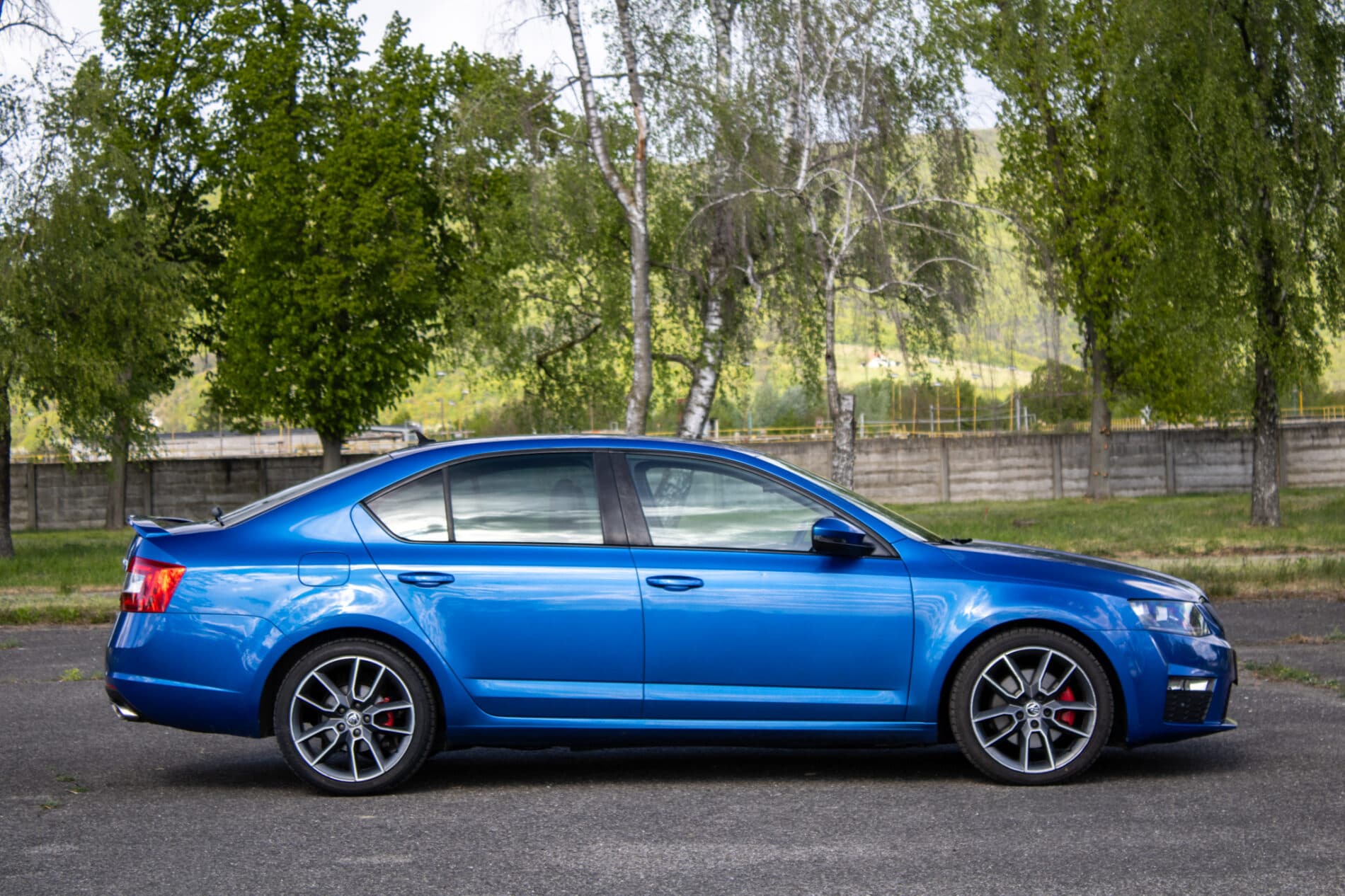 2016 Skoda Octavia RS, modrá sedan, 250 049 km