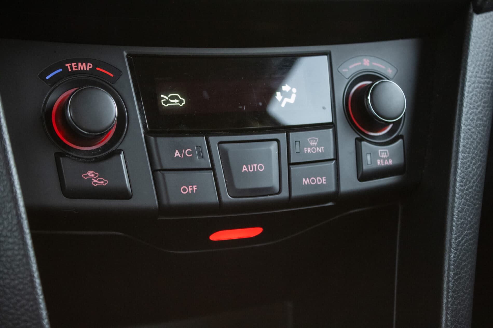 2016 Suzuki Swift Sport, modrá hatchback, 97 653 km