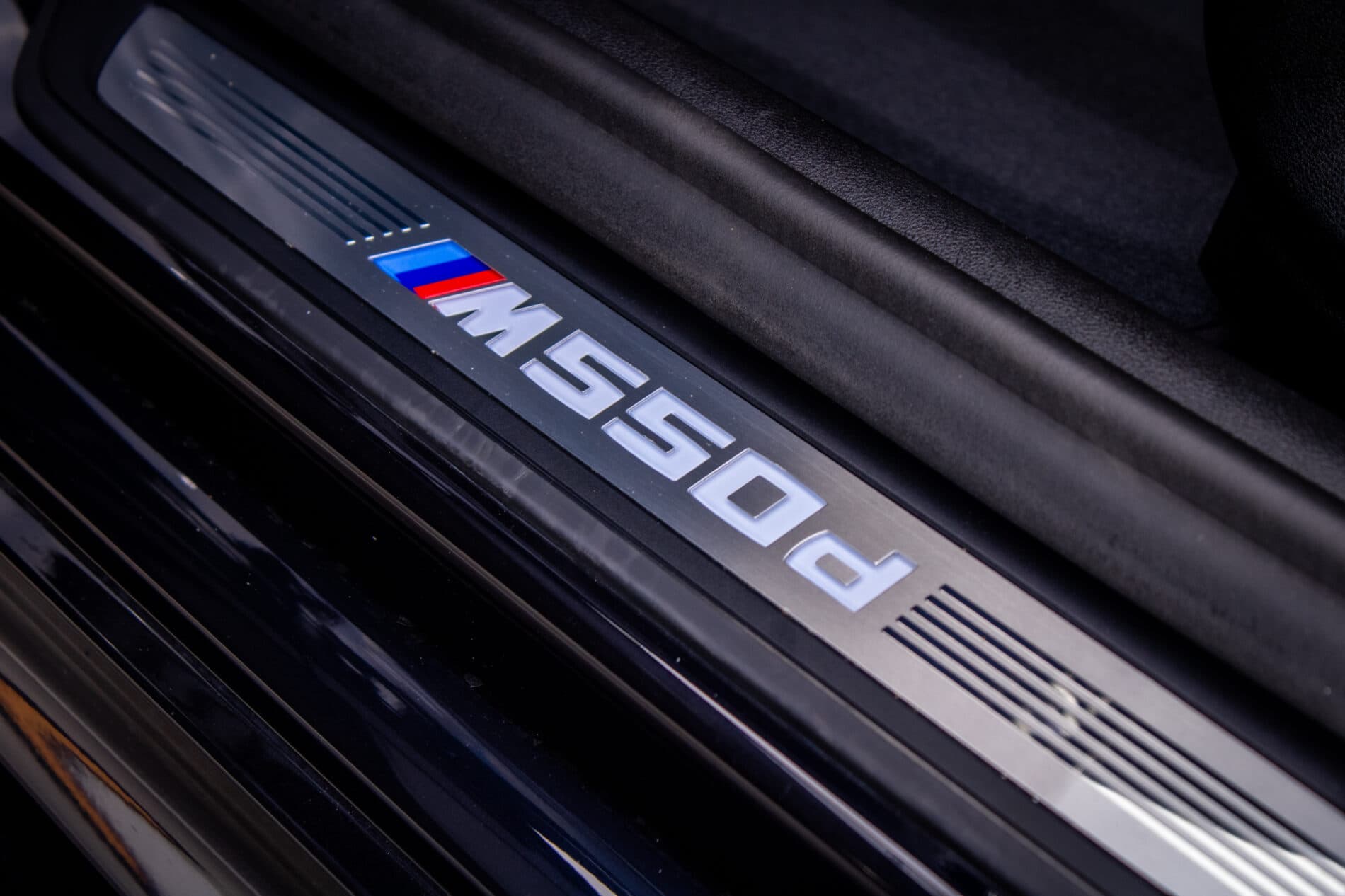 2019 BMW M550d, černá sedan, 239 000 km