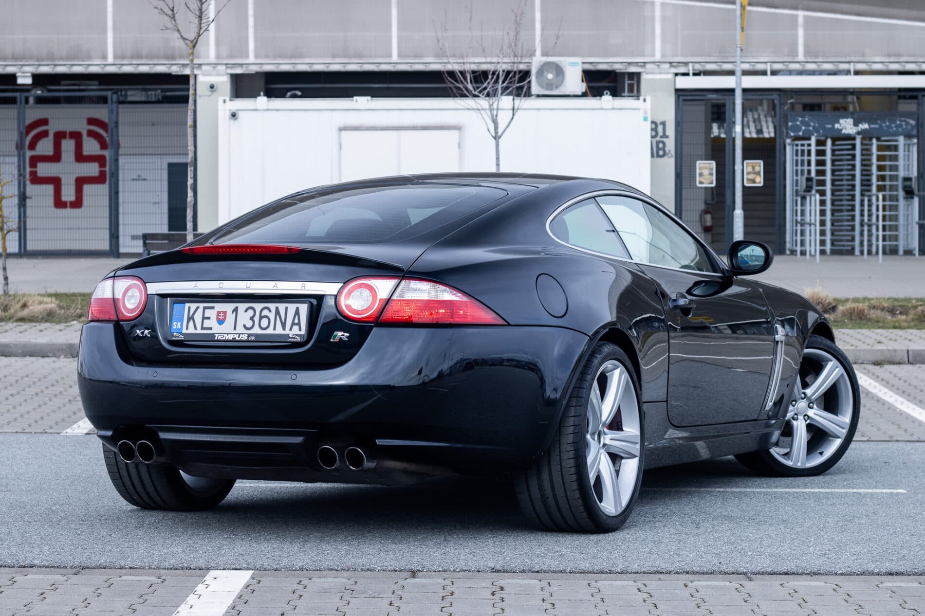 2007 Jaguar XKR, černá kupé, 178 476 km