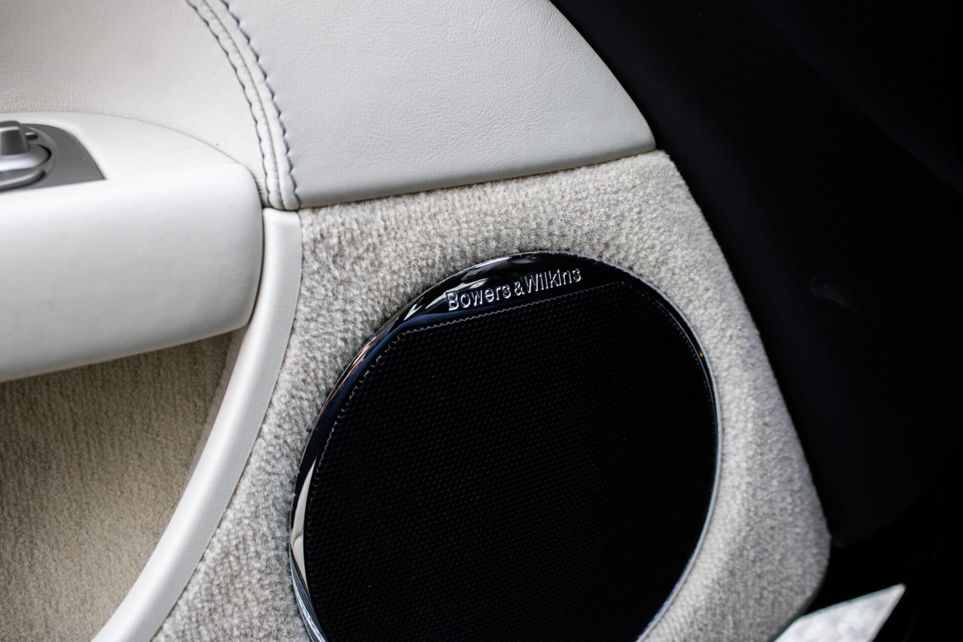 2007 Jaguar XKR, černá kupé, 178 476 km