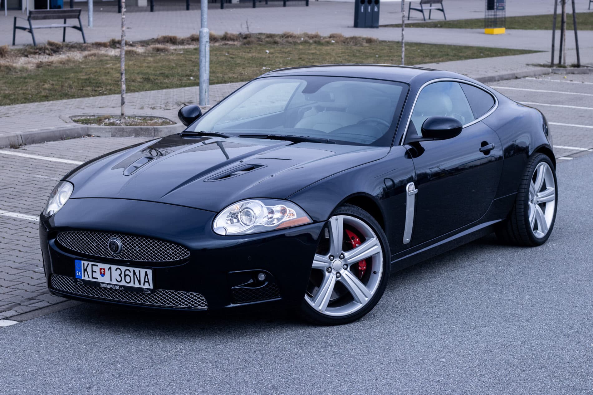 2007 Jaguar XKR, černá kupé, 178 476 km