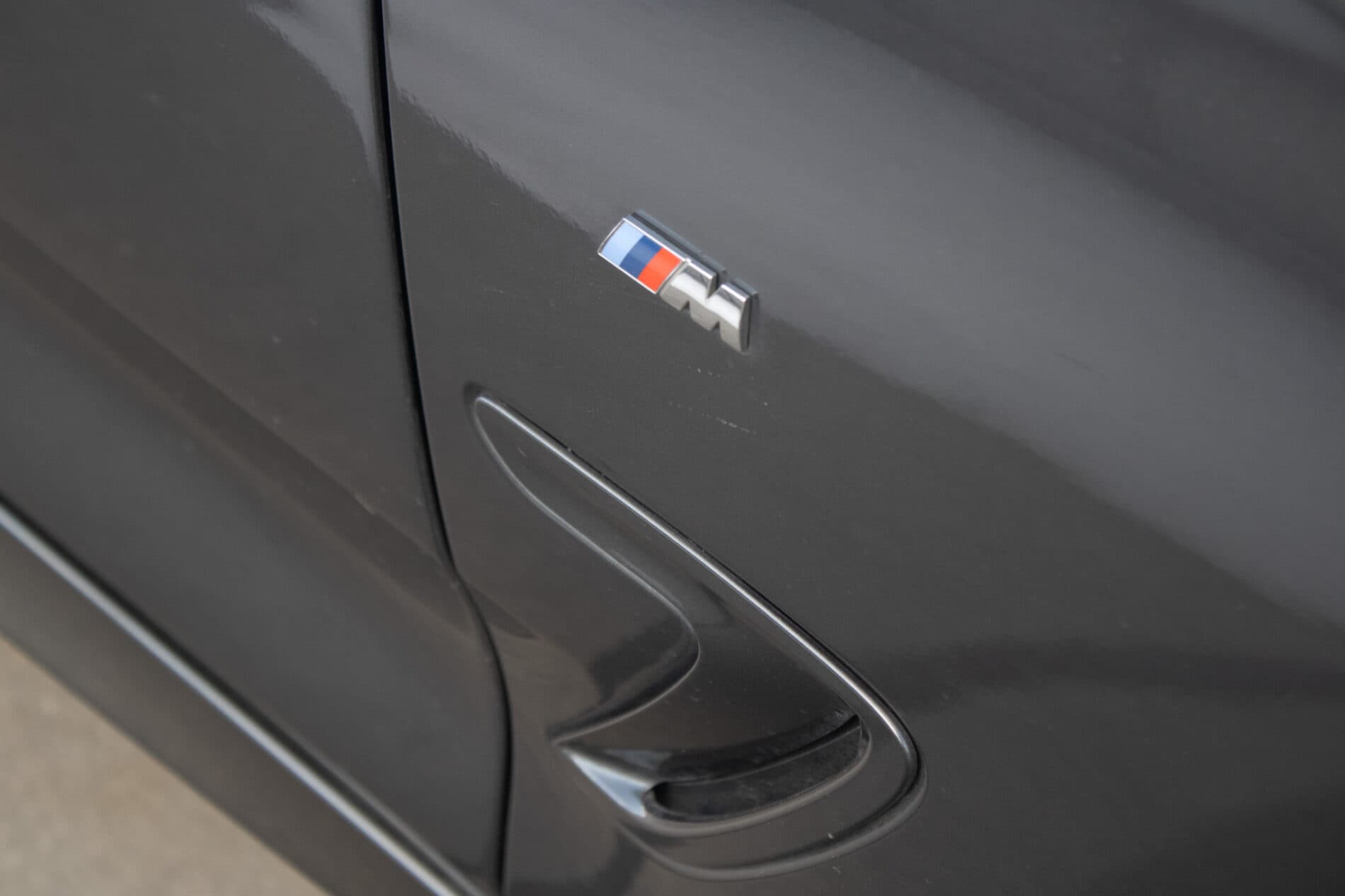 2015 BMW 330d, šedá sedan, 193 116 km