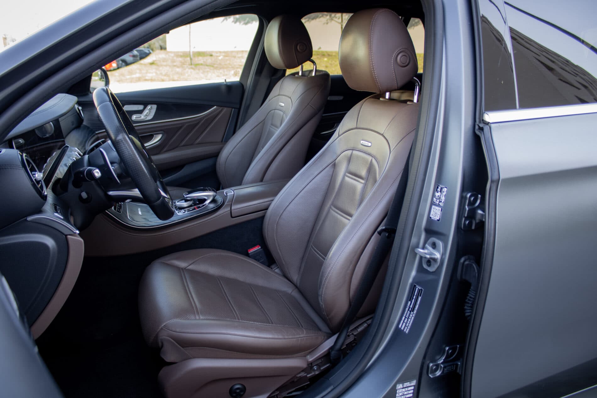 2019 Mercedes-Benz E 63 AMG, šedá kombi, 165 262 km