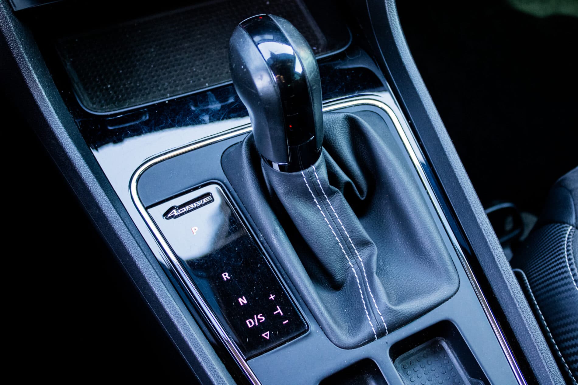 2018 Seat Leon Cupra, černá kombi, 219 326 km