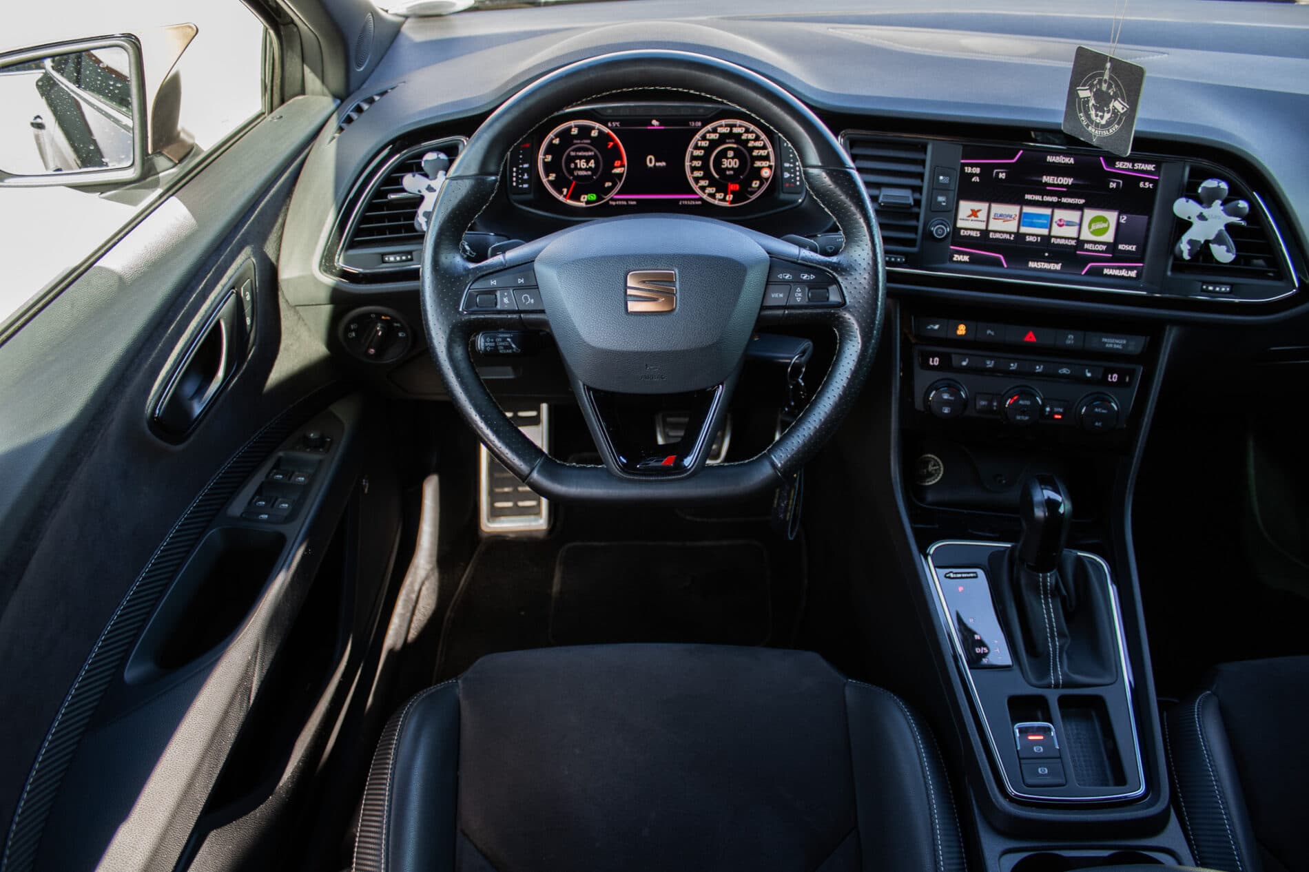 2018 Seat Leon Cupra, černá kombi, 219 326 km