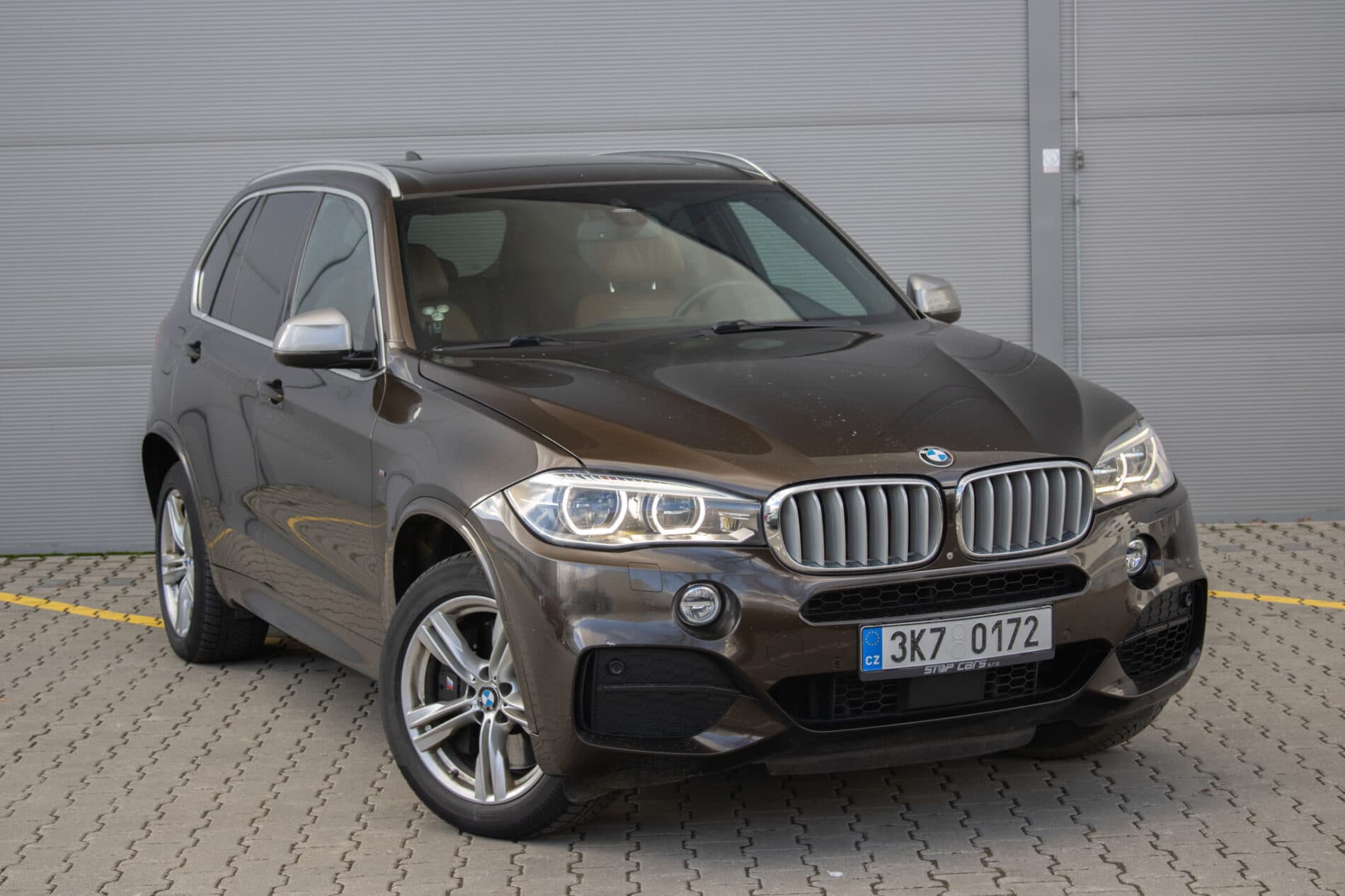 2014 BMW X5 M50d, hnědá suv, 221 000 km