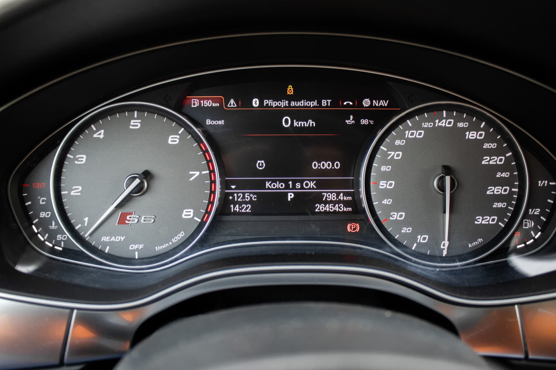 2015 AUDI S6, modrá kombi, 264 543 km