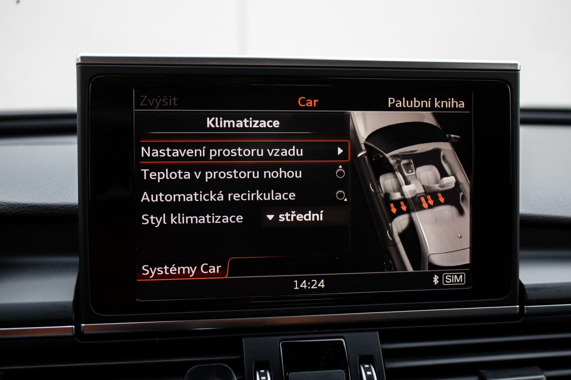 2015 AUDI S6, modrá kombi, 264 543 km