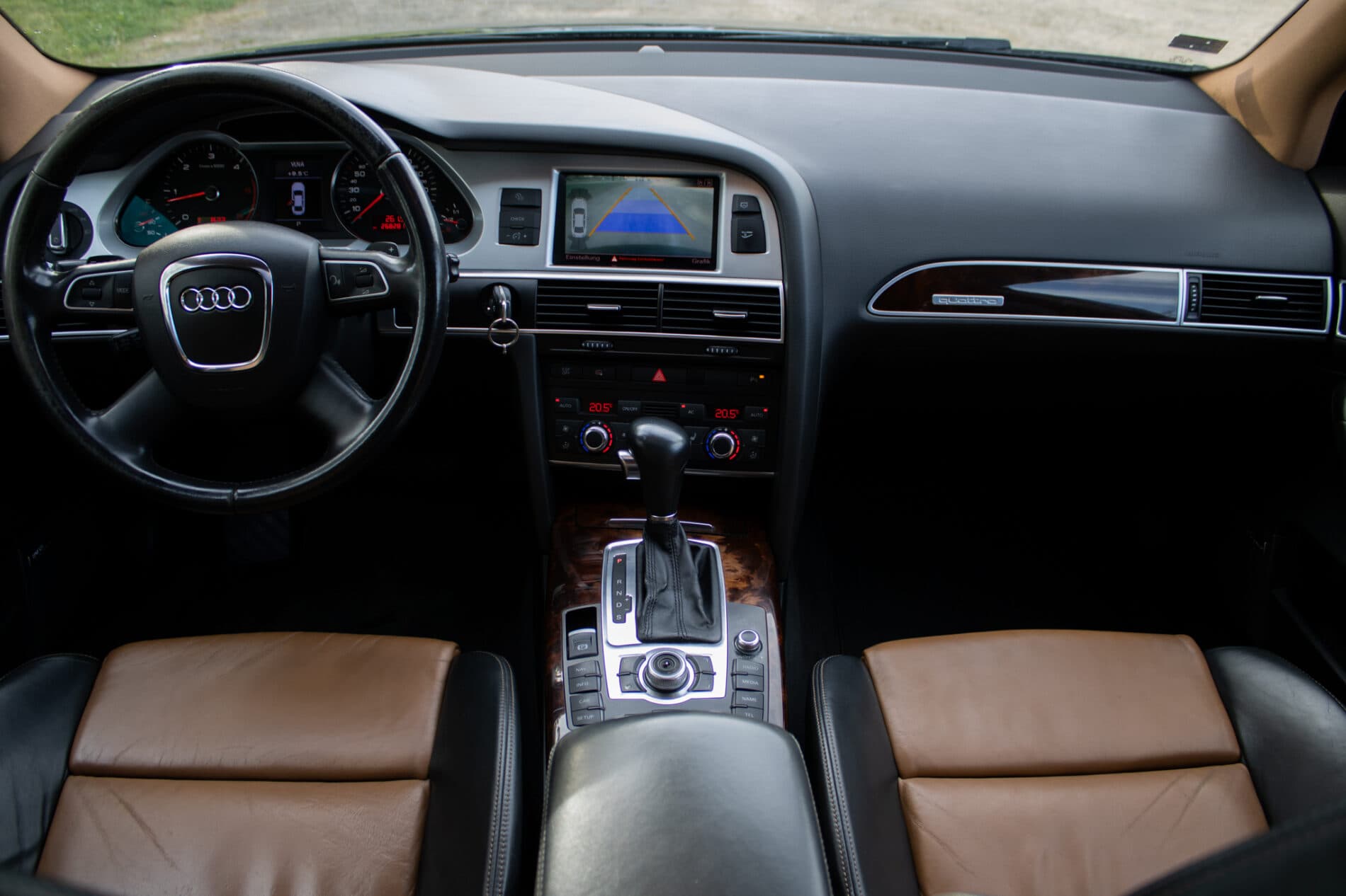 2009 AUDI A6, černá sedan, 268 281 km