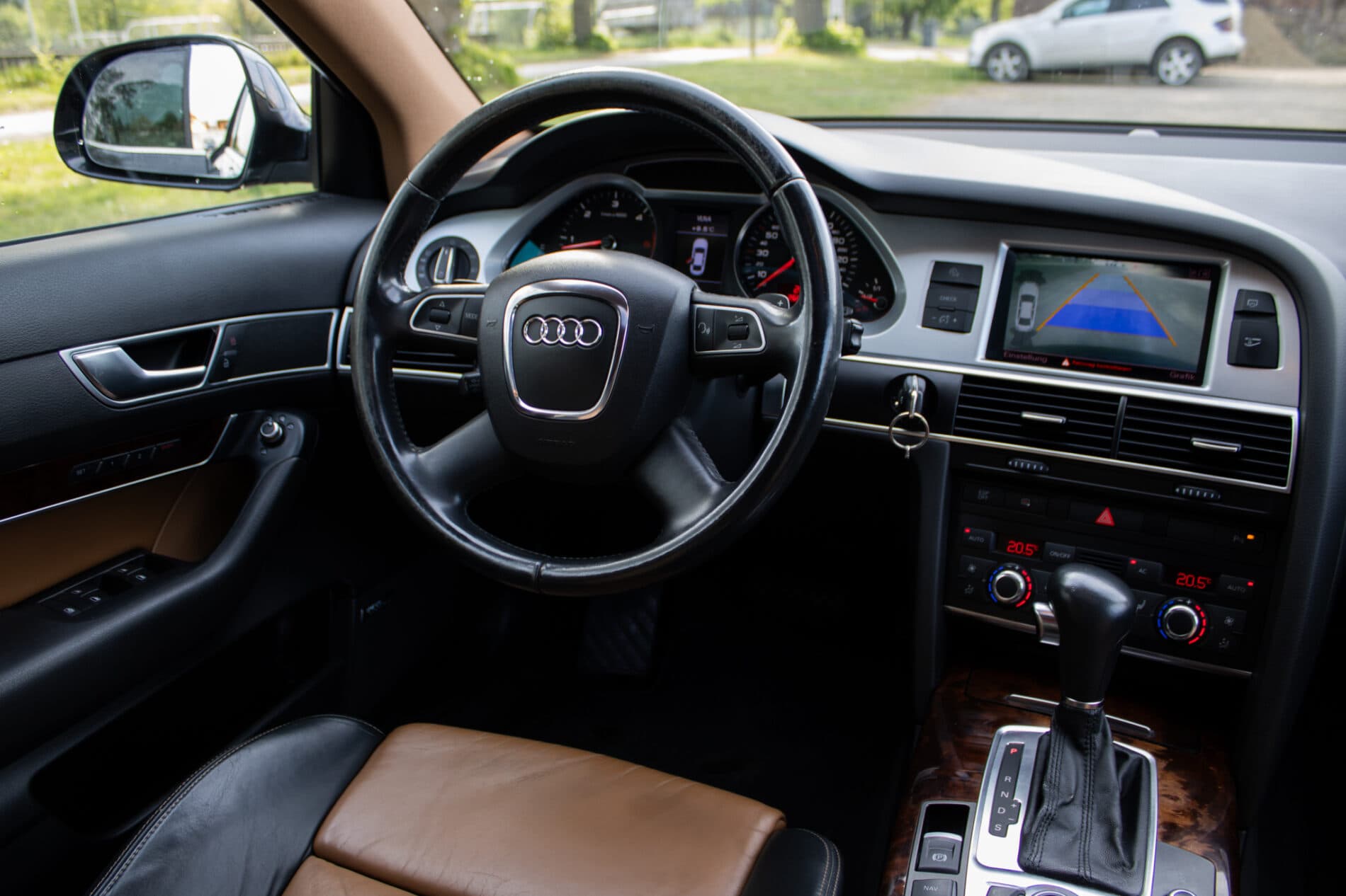 2009 AUDI A6, černá sedan, 268 281 km