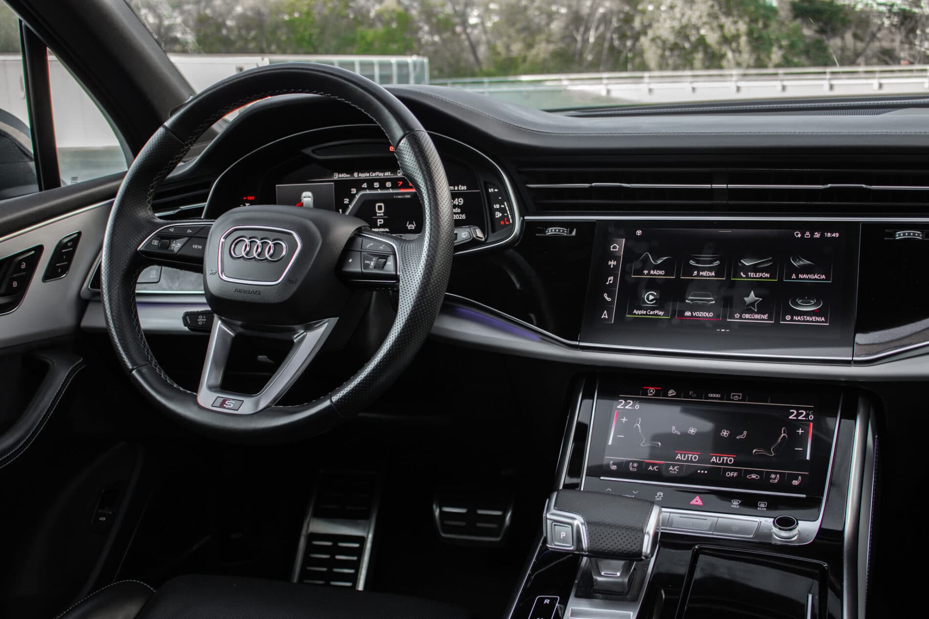 2022 AUDI SQ7, černá suv, 72 106 km