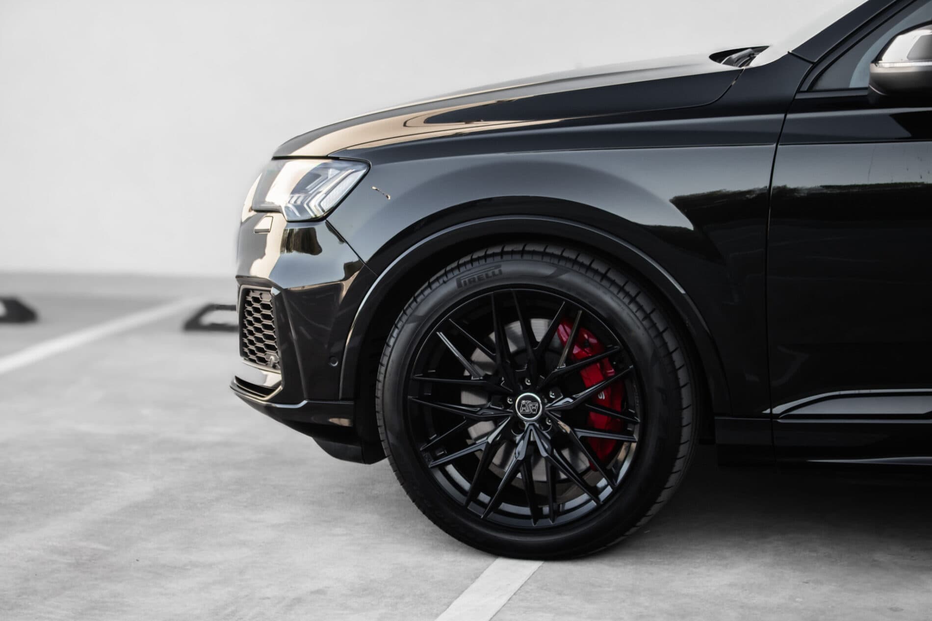 2022 AUDI SQ7, černá suv, 72 106 km