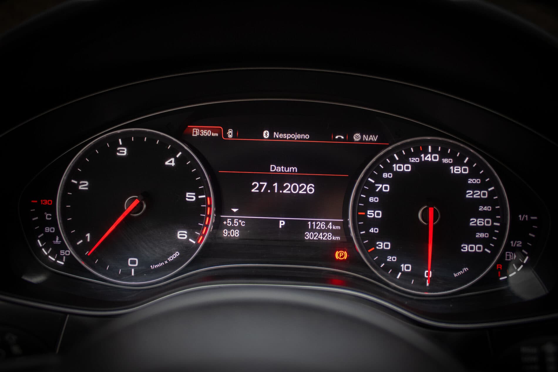 2011 AUDI A6, šedá sedan, 302 428 km