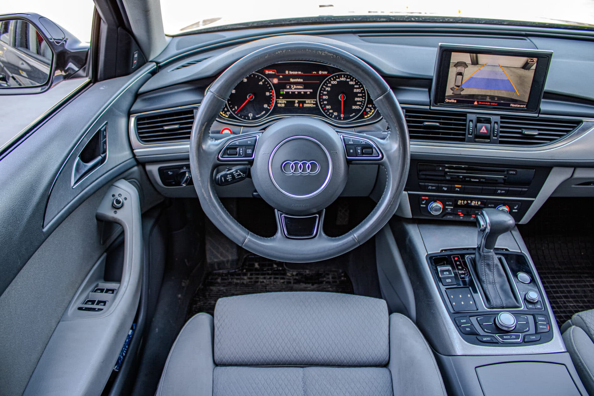 2015 AUDI A6, šedá kombi, 286 842 km