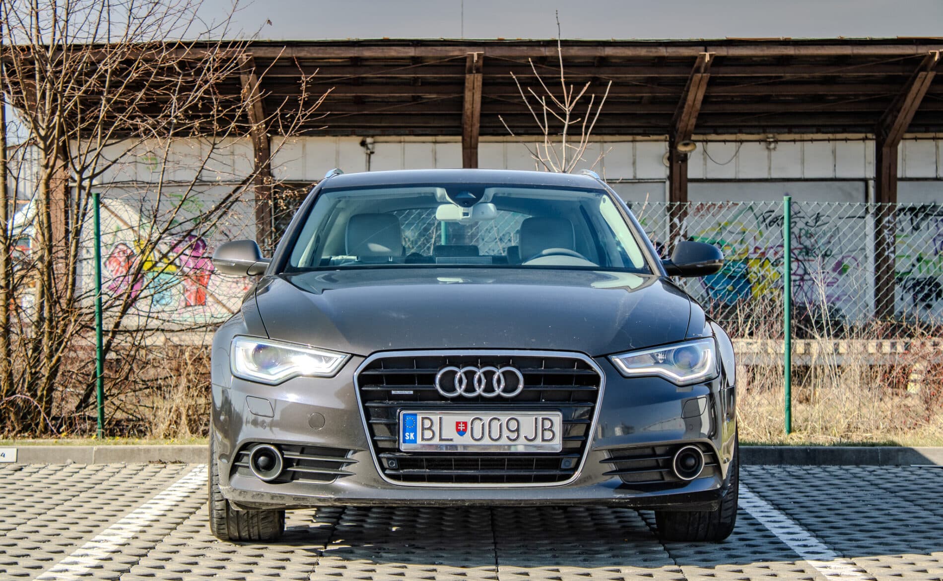 2015 AUDI A6, šedá kombi, 286 842 km