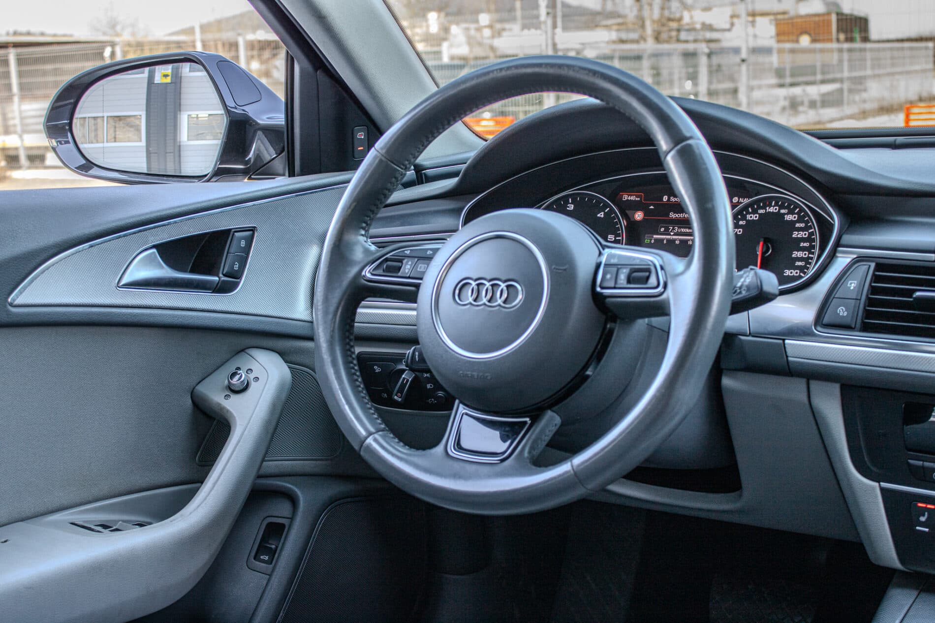 2015 AUDI A6, šedá kombi, 286 842 km