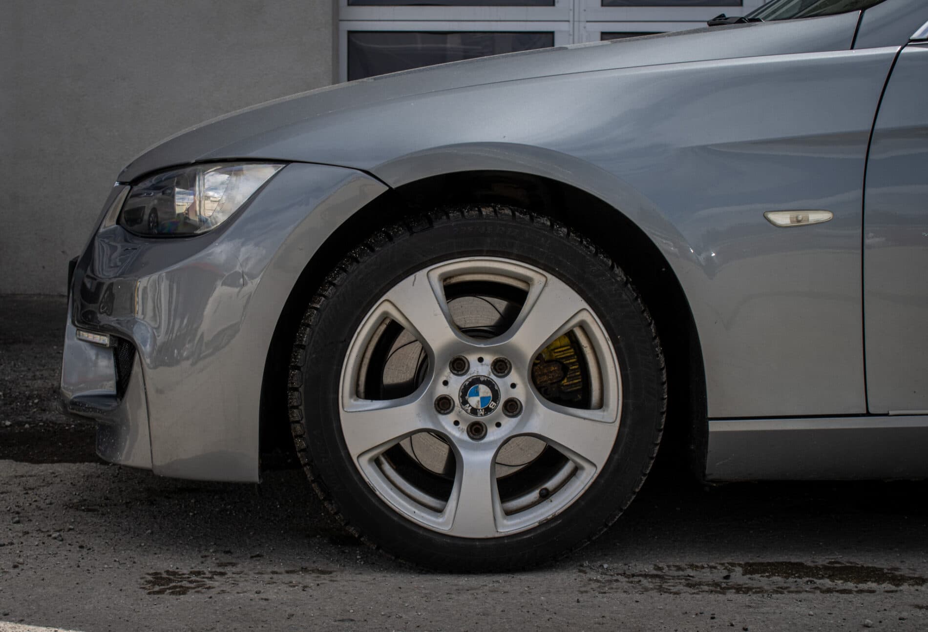 2008 BMW 325i, šedá kupé, 287 630 km