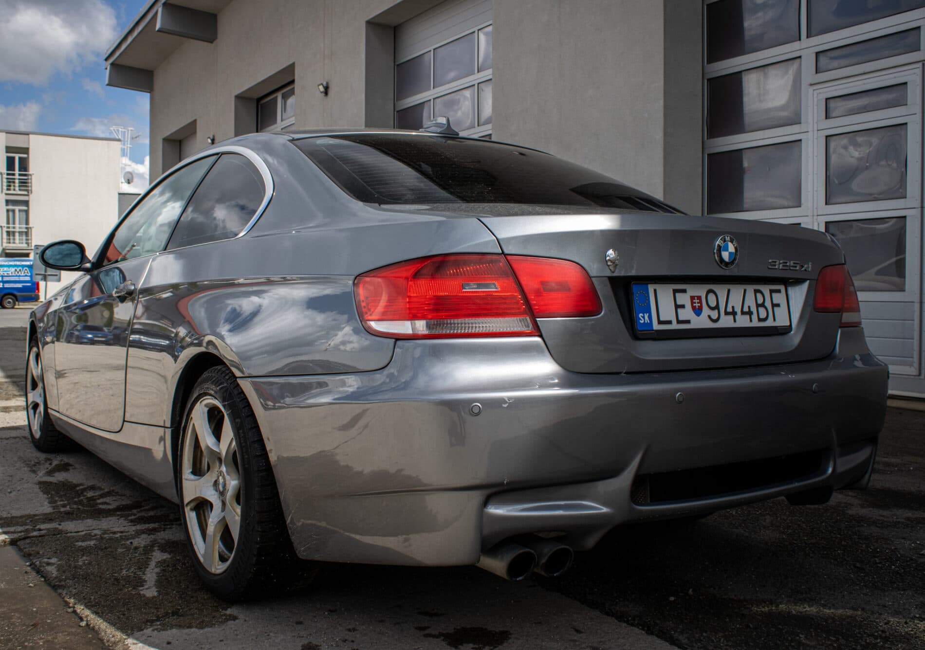 2008 BMW 325i, šedá kupé, 287 630 km