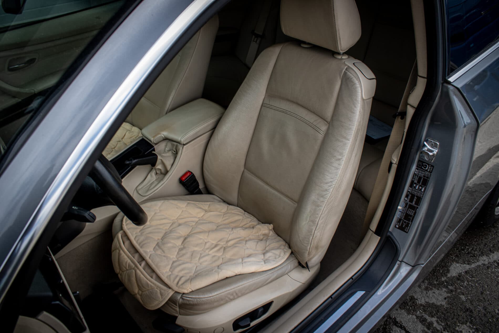 2008 BMW 325i, šedá kupé, 287 630 km