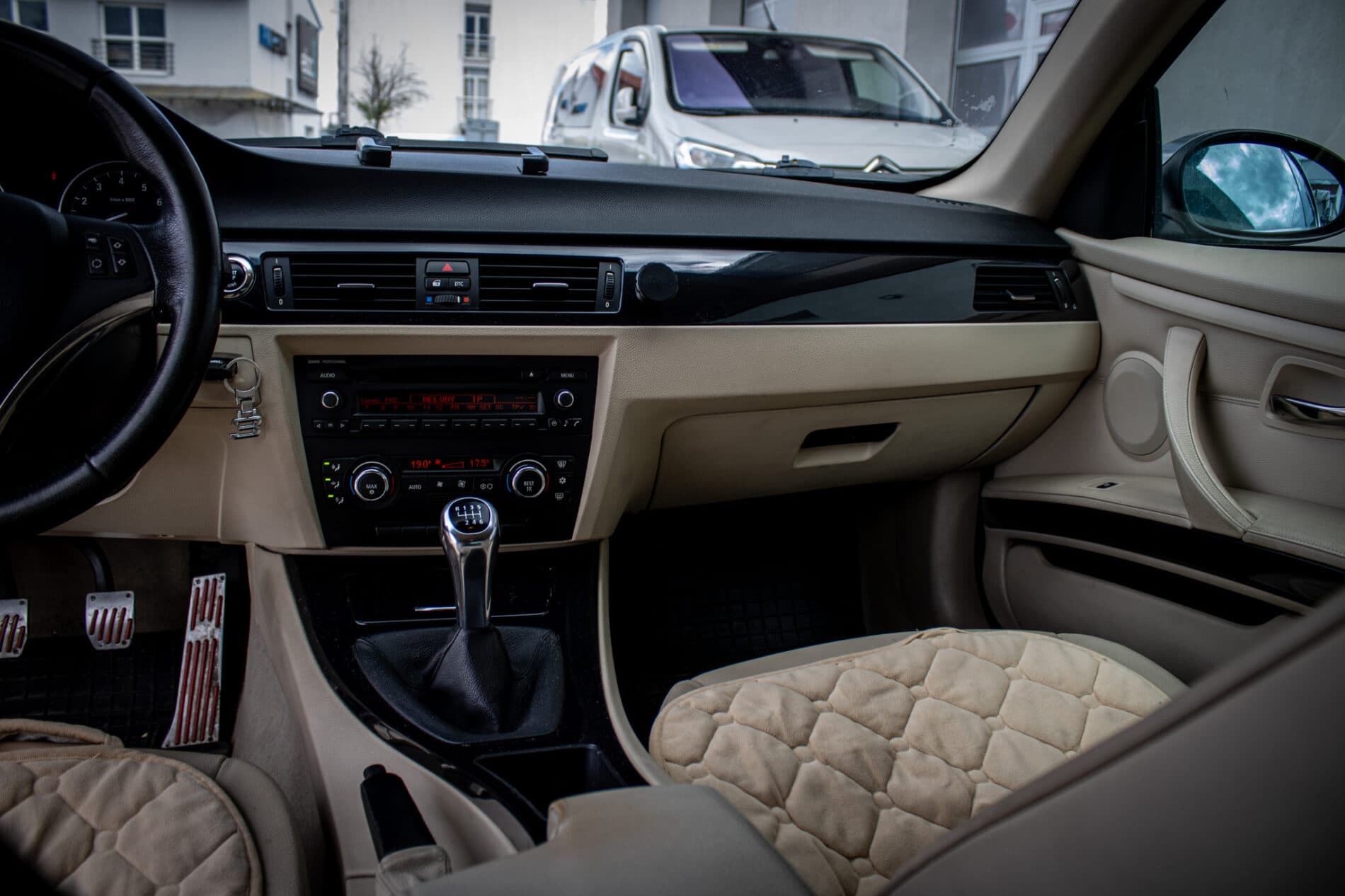 2008 BMW 325i, šedá kupé, 287 630 km