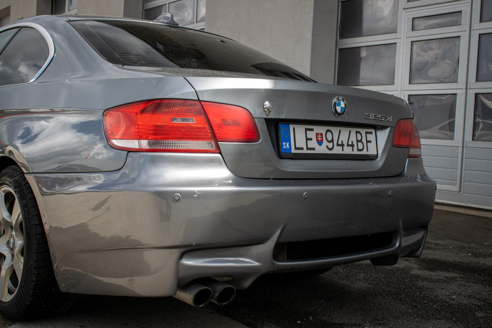 2008 BMW 325i, šedá kupé, 287 630 km