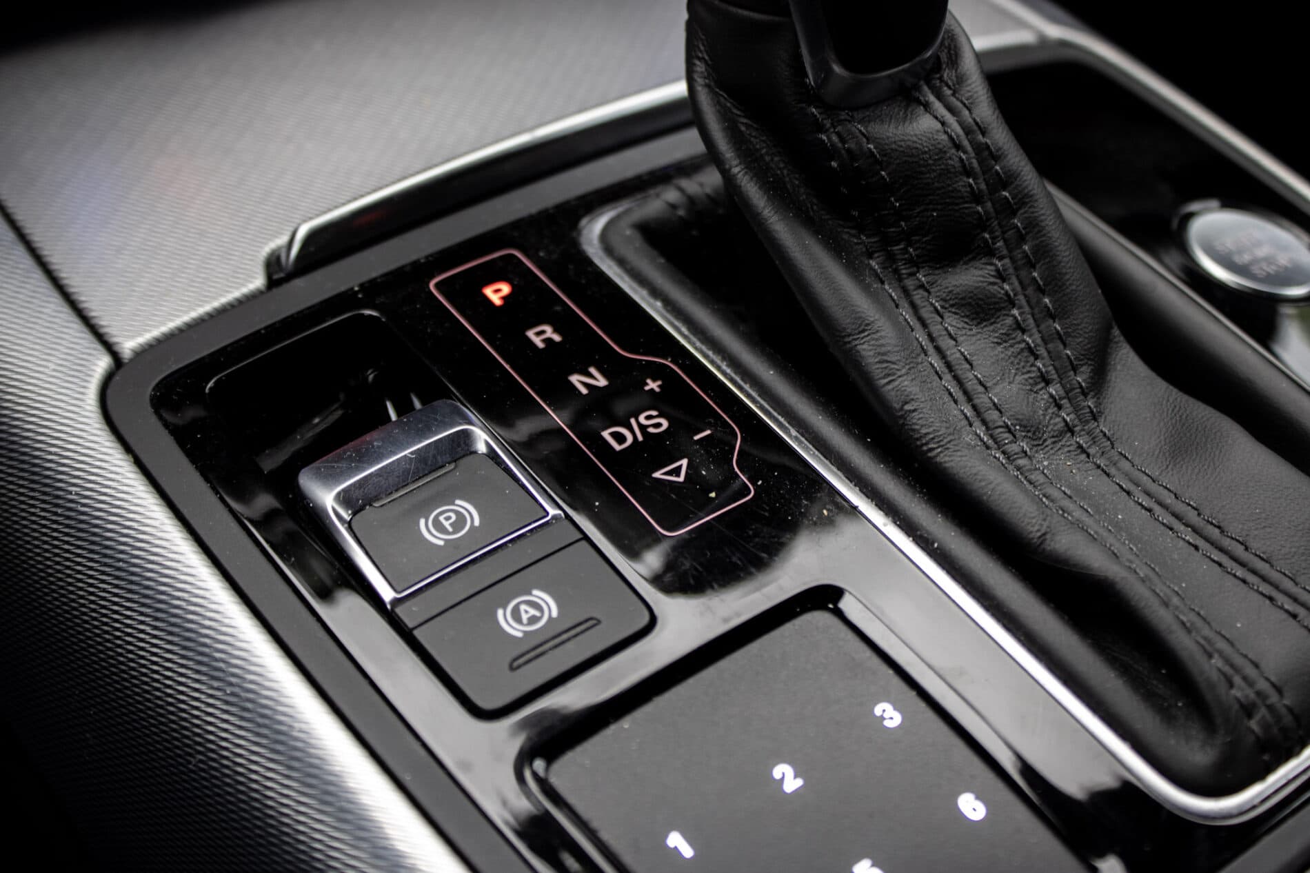 2018 AUDI A6, šedá kombi, 230 389 km