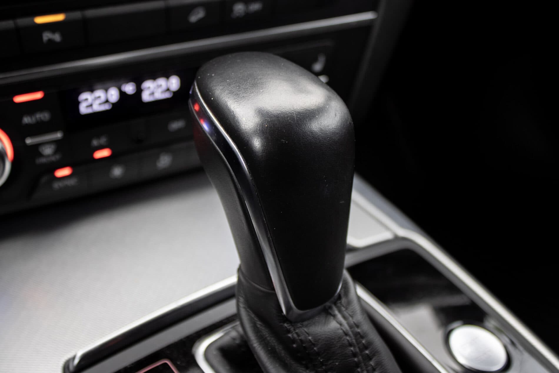 2018 AUDI A6, šedá kombi, 230 389 km