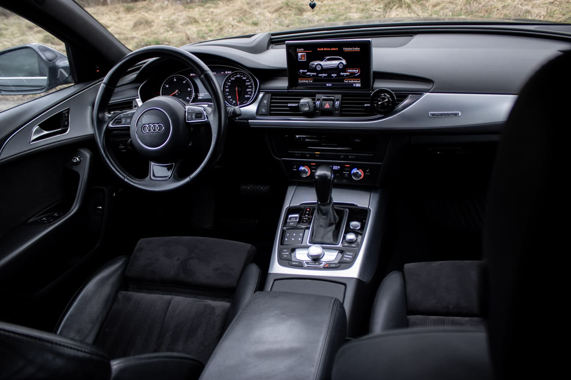 2018 AUDI A6, šedá kombi, 230 389 km