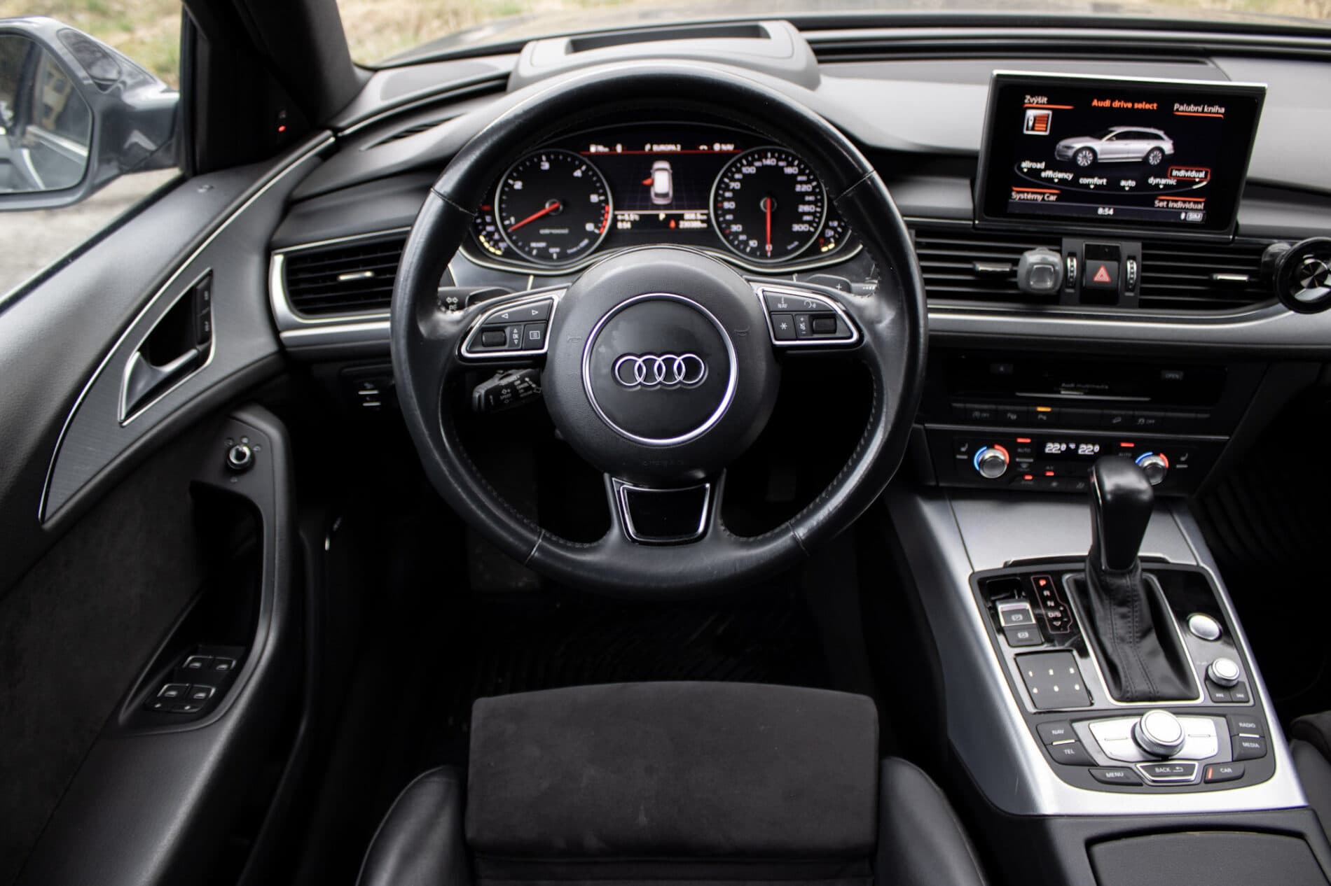 2018 AUDI A6, šedá kombi, 230 389 km