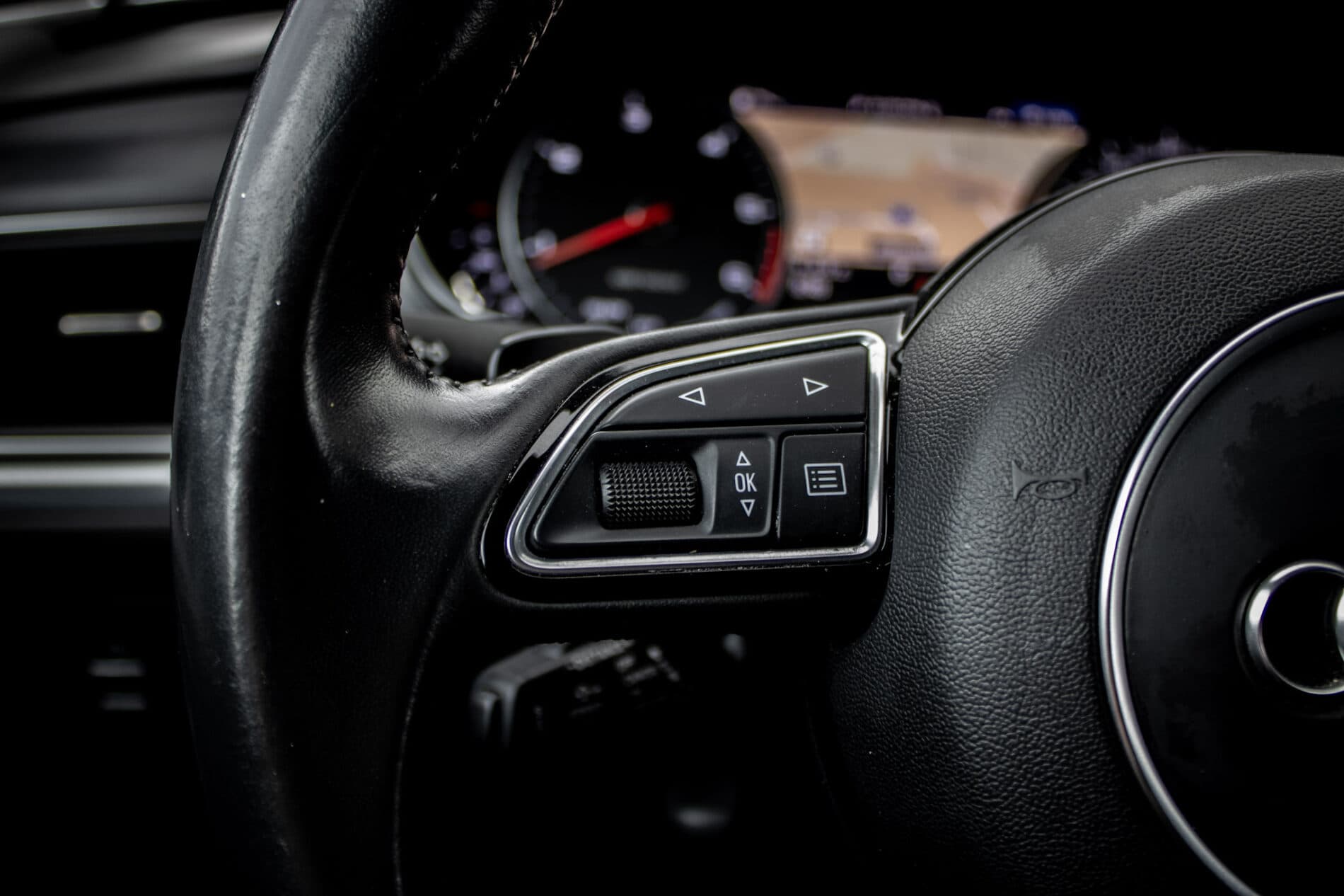 2018 AUDI A6, šedá kombi, 230 389 km