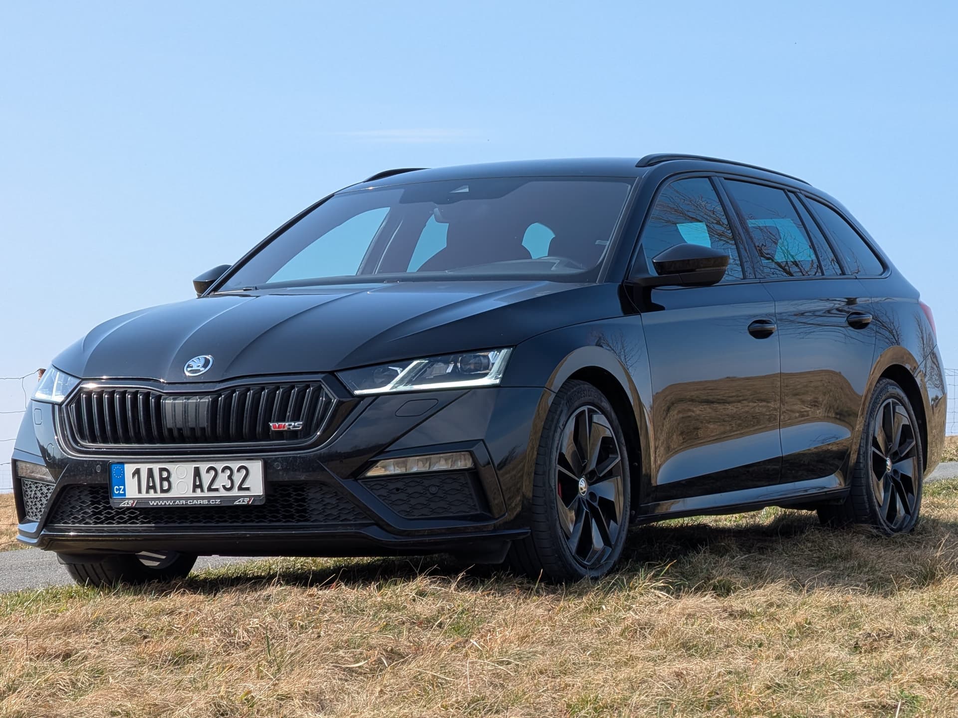 2024 Skoda Octavia RS RS 2.0TDI, 4x4, černá kombi, 71 000 km