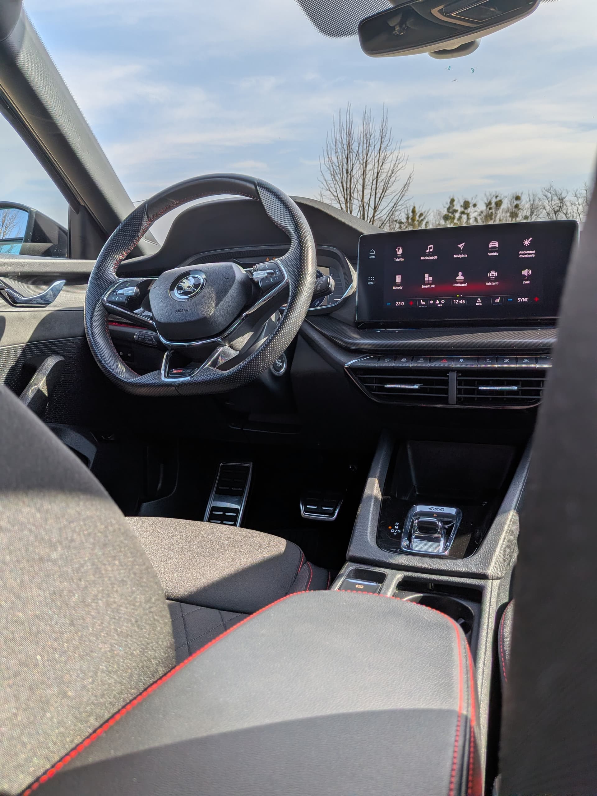 2024 Skoda Octavia RS RS 2.0TDI, 4x4, černá kombi, 71 000 km