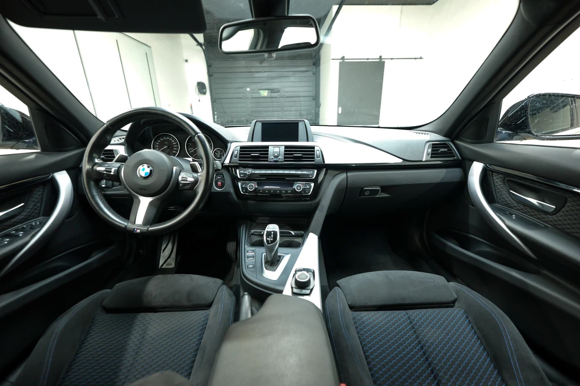 2017 BMW 340i Stage 3 - 418kW, bílá kombi, 85 000 km